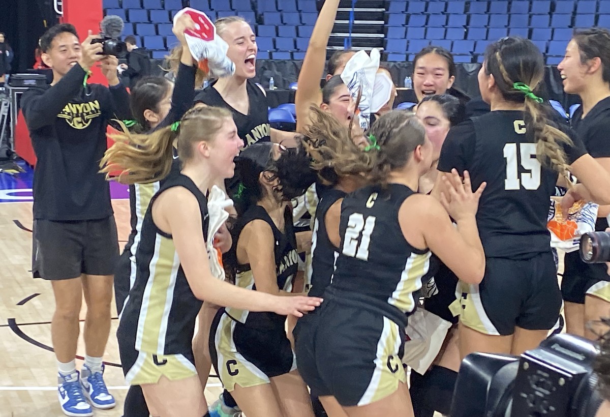 Canyon (Anaheim) girls basketball7